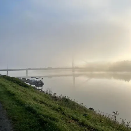 River With Sauna, Balcony, Free Wifi Apartament *